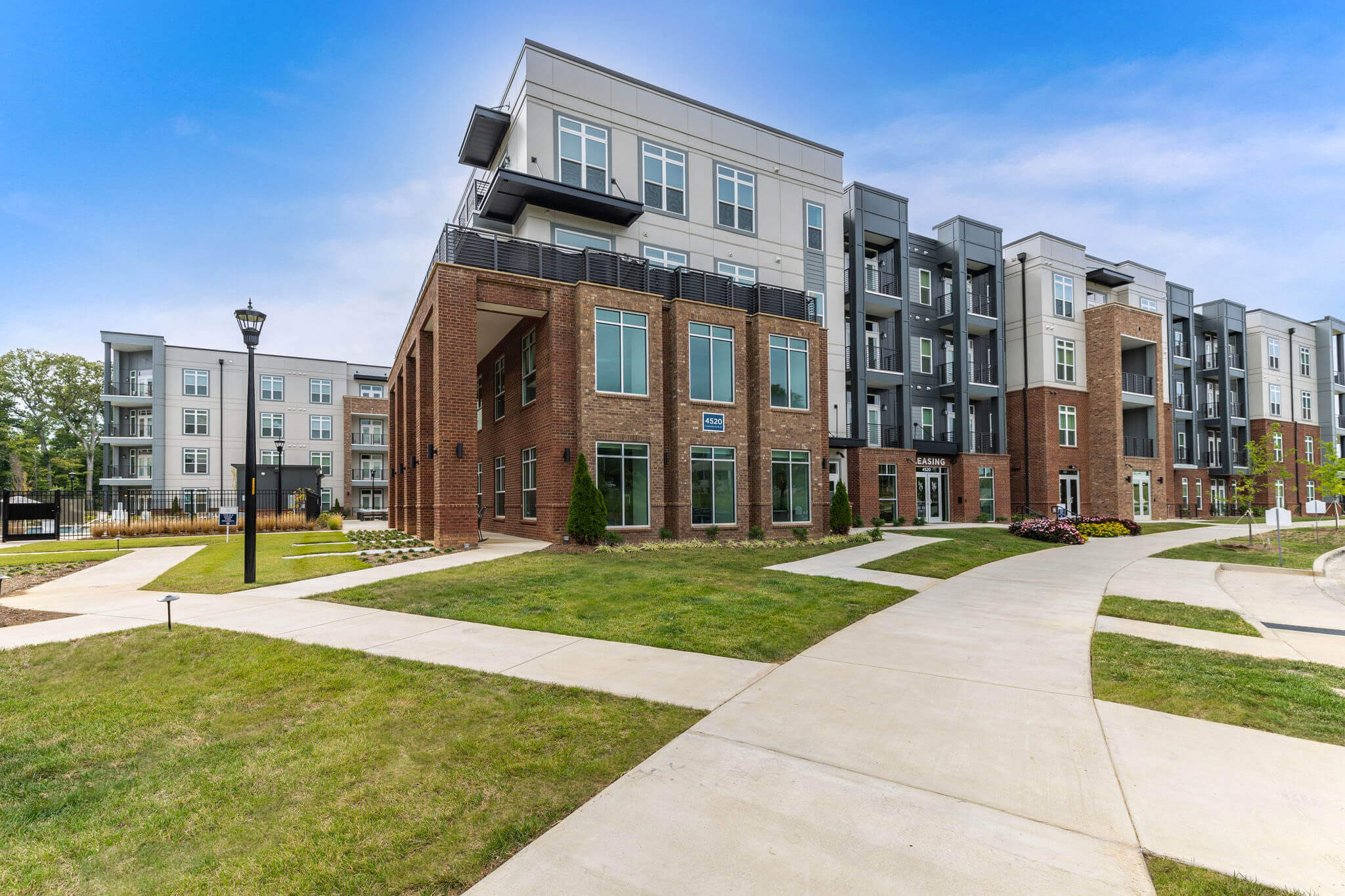 The Leo Loso -mls-4520 Charlotte Park Dr-2